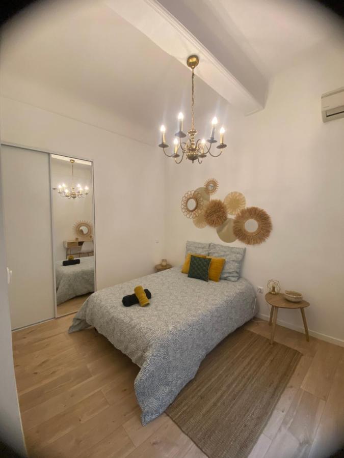 Le Casimir - Superbe T3 En Plein Centre Ville Renove Avec Gout - Wifi Béziers Eksteriør bilde